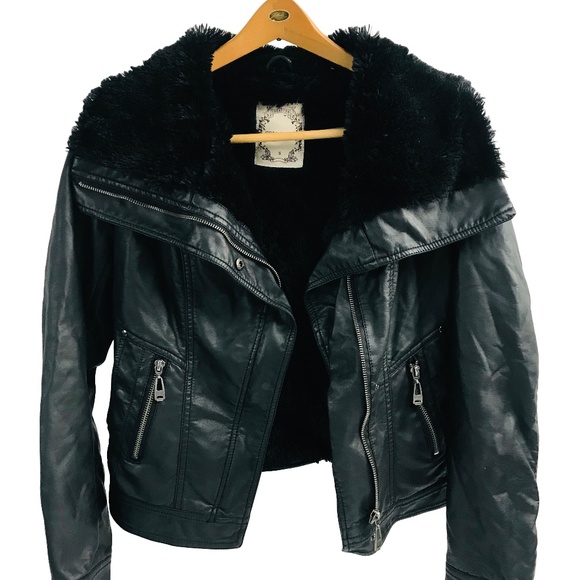 Coalition Apparel Jackets & Blazers - ❤️Coalition Apparel Black Leather Like Jacket